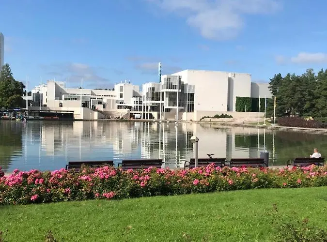 Lägenhet Tapiola Oak Esbo